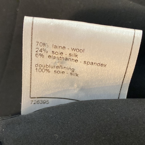 CHANEL Ruffled Wool Mid Skirt - Picture 8 of 9